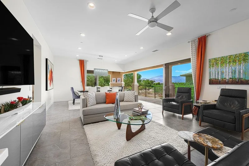 1004 Retreat Circle, Palm Desert, CA 92260