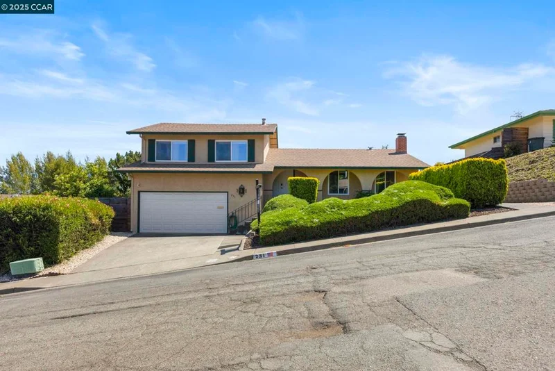 231 Barcelona St, Vallejo, CA 94591