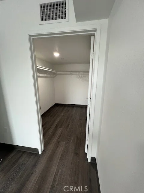 3509 Vista Lane photo 2