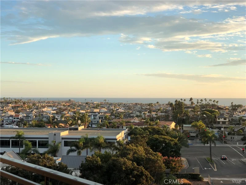 270 Cagney Lane 311, Newport Beach, CA 92663