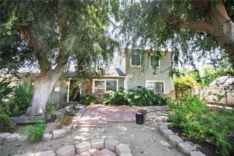 8512 Newcastle Avenue, Northridge, CA 91325