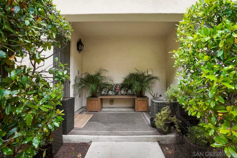 2989 Escala Circle, San Diego, CA 92108