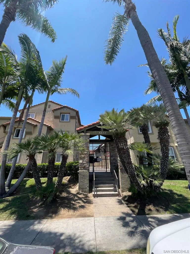 4222 Menlo Ave 17, San Diego, CA 92115