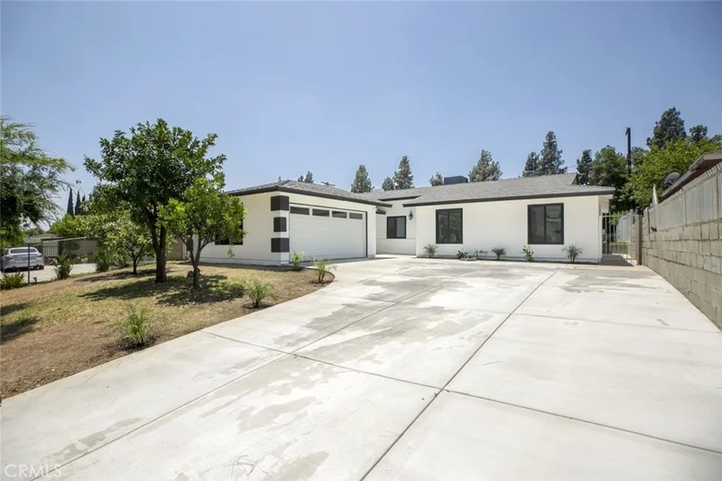 11719 Vanport Avenue, Sylmar, CA 91342