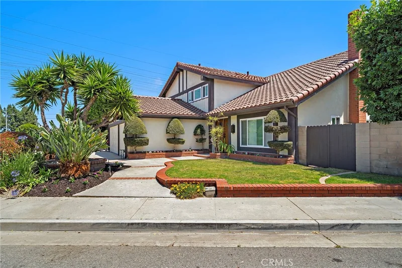 8604 Bluebird Avenue, Fountain Valley, CA 92708