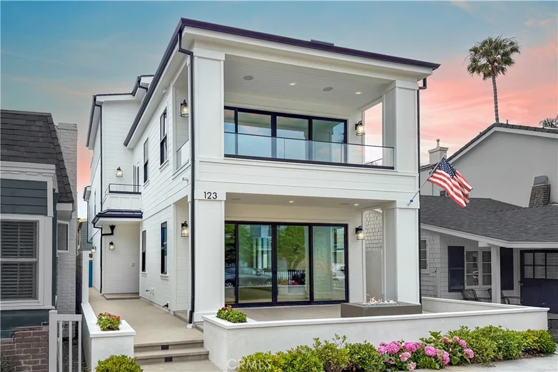 123 Crystal Avenue, Newport Beach, CA 92662