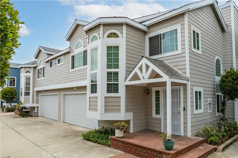 2547 Orange Avenue D, Costa Mesa, CA 92627