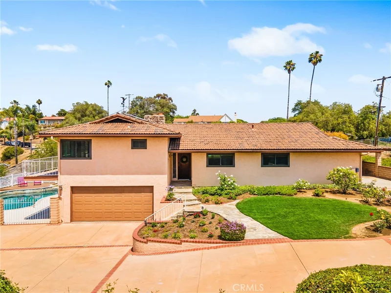 1238 Barbara Drive, Vista, CA 92084