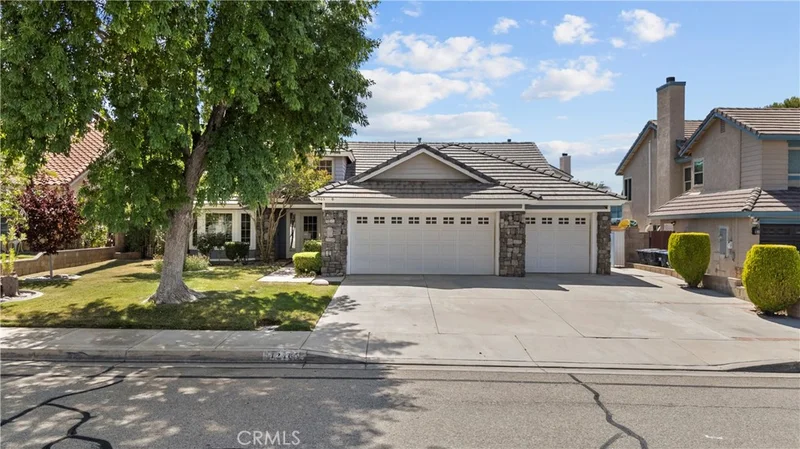 42465 62nd Street W, Lancaster, CA 93536