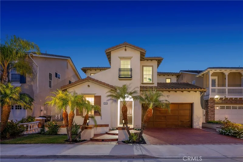 19084 Redford Lane, Huntington Beach, CA 92648
