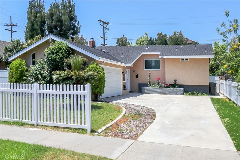 1011 N Whittier, Anaheim, CA 92806