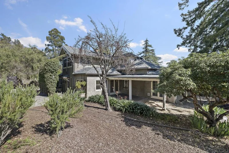 100 Wood Road, Los Gatos, CA 95030
