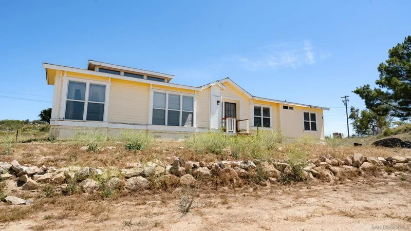 2075 Boulder Oaks Rd, Potrero, CA 91963