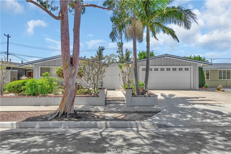 2563 Columbia Drive, Costa Mesa, CA 92626