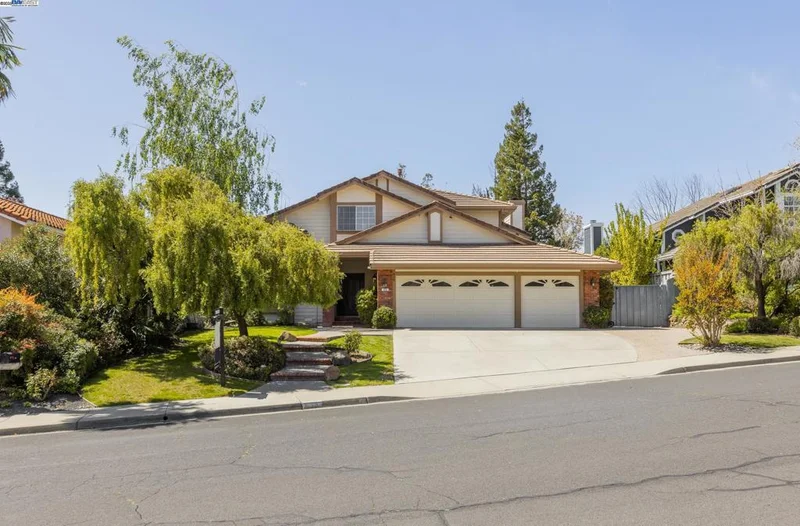458 Knottingham Cir, Livermore, CA 94551