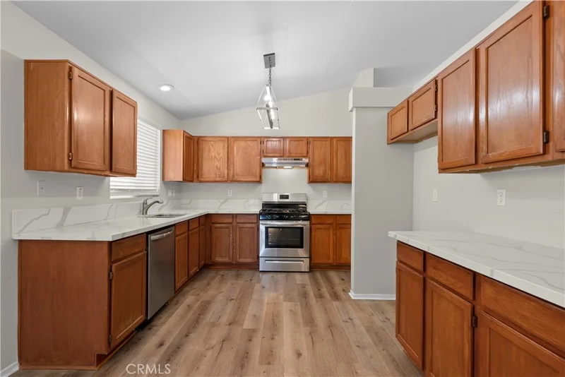 6327 W Avenue J5, Lancaster, CA 93536
