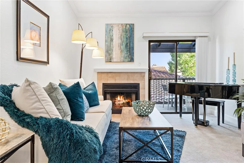 25521 Indian Hill Lane L, Laguna Hills, CA 92653