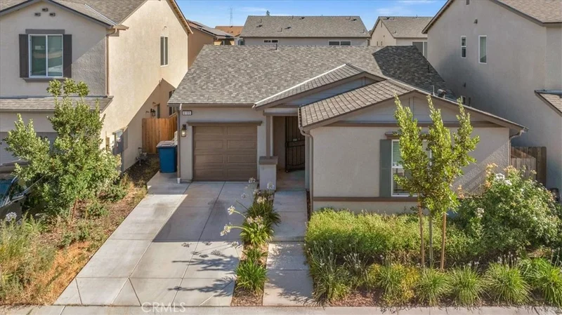6105 W Richert Avenue, Fresno, CA 93723