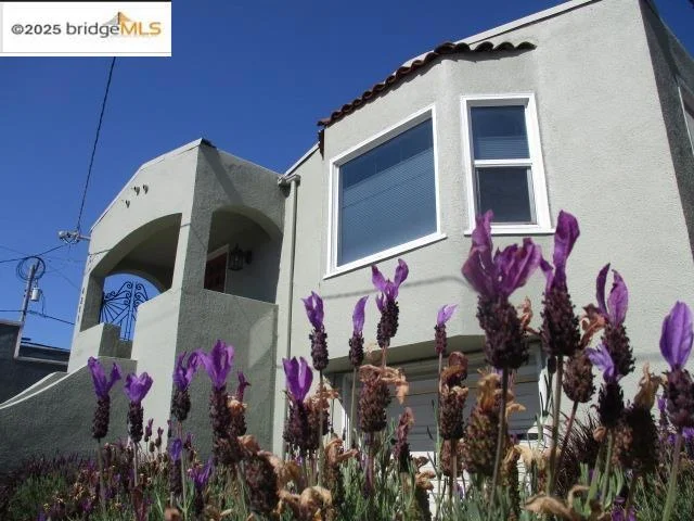 4211 Market St, Oakland, CA 94608