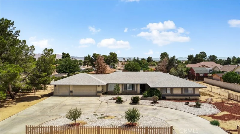 18969 Shoshonee Road, Apple Valley, CA 92307