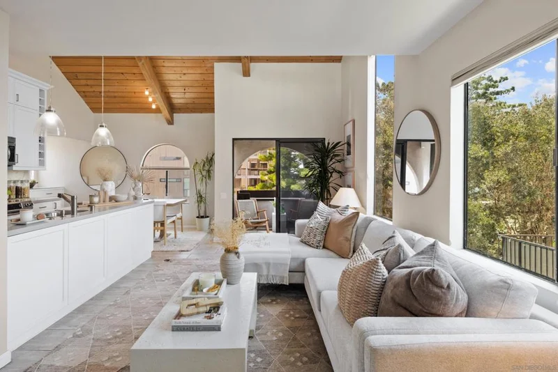 1130 Pacific Beach Drive 3A, San Diego, CA 92109