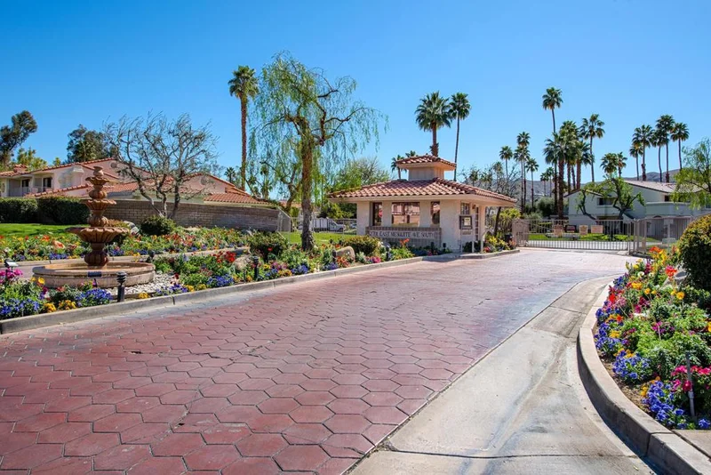 2701 E Mesquite Avenue R82, Palm Springs, CA 92264