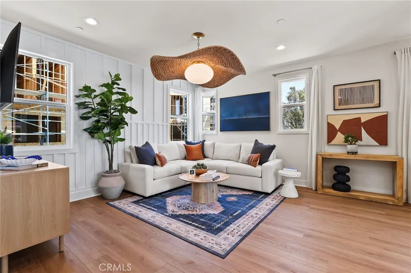 19031 Main Street 105, Huntington Beach, CA 92648