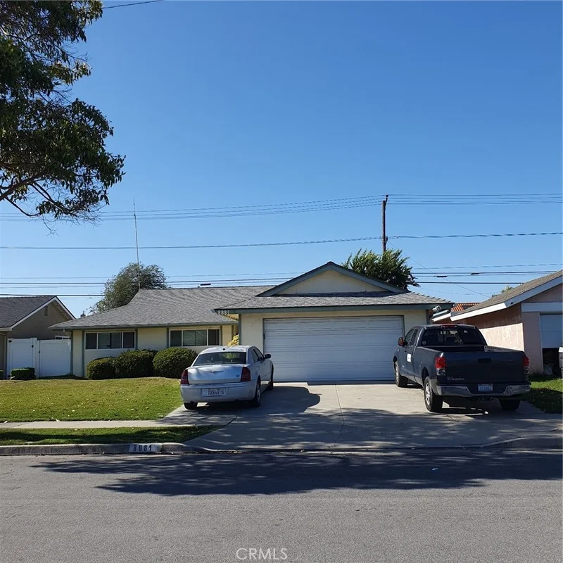 8881 Albatross Drive, Huntington Beach, CA 92646