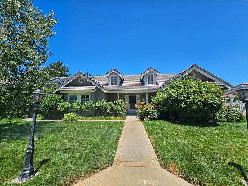 41710 Crispi Lane, Lancaster, CA 93536