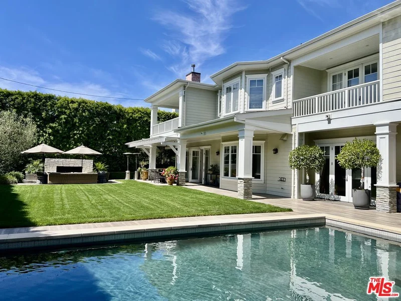 456 N Bowling Green Way, Los Angeles, CA 90049