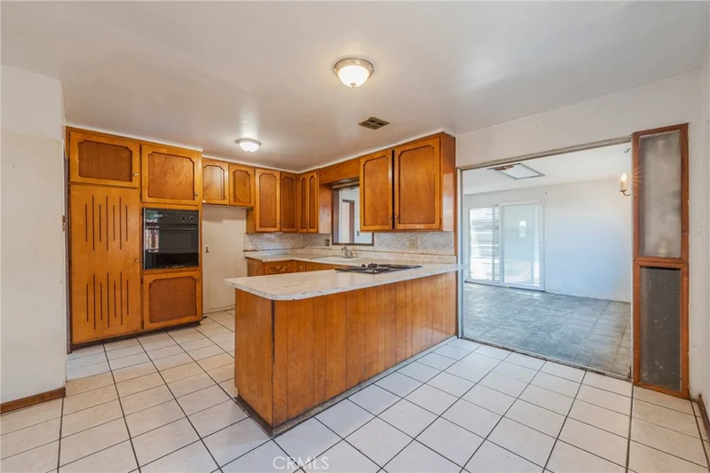 22428 Neptune Avenue, Carson, CA 90745