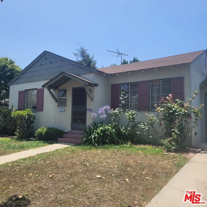 7745 Isis Avenue, Los Angeles, CA 90045