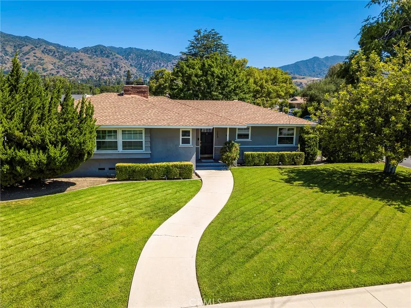 883 E Leadora Avenue, Glendora, CA 91741