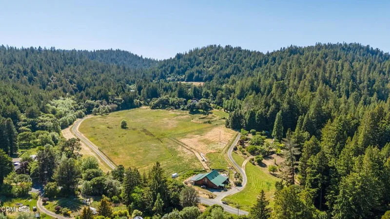 7950 Flynn Creek Road