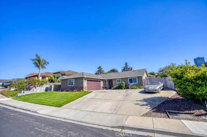 1014 Sunrise Drive, Santa Maria, CA 93455