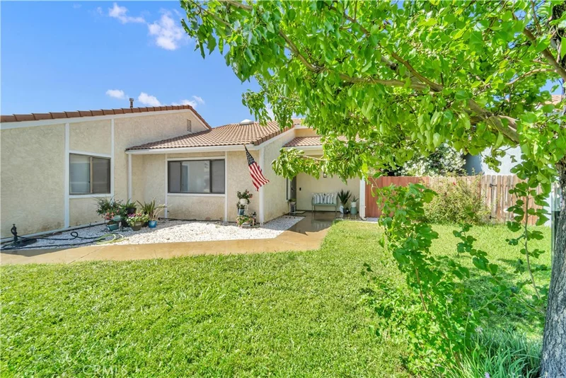 6231 Almond Valley Way, Quartz Hill, CA 93536