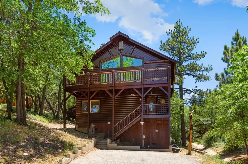 455 Sun Crest Court, Big Bear City, CA 92314