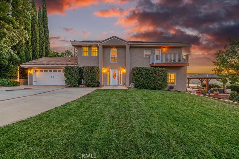 42725 Deer Walk Road, Lake Hughes, CA 93532