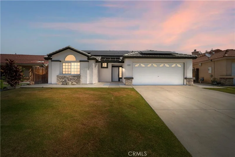 5224 Sierra Caves Avenue, Bakersfield, CA 93313