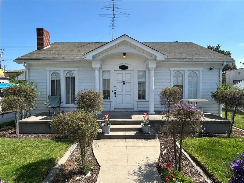 4520 E 59th Place, Maywood, CA 90270