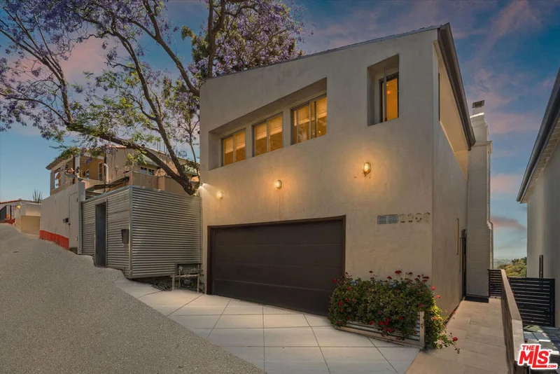 3006 Vista Crest Drive, Los Angeles, CA 90068