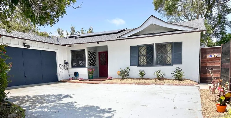 5620 Lord Cecil St, San Diego, CA 92122