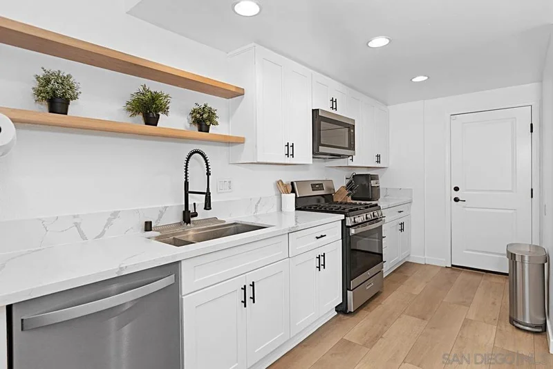 560 Deep Dell Rd, San Diego, CA 92139
