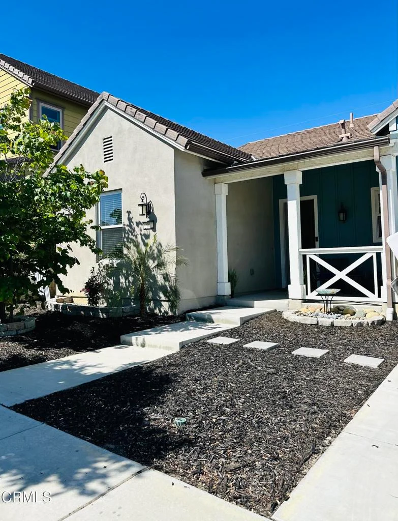 90 Los Altos Street, Ventura, CA 93004