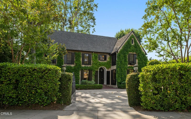 1241 S Oak Knoll Avenue, Pasadena, CA 91106