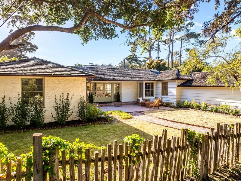 25984 N Mesa Drive, Carmel, CA 93923