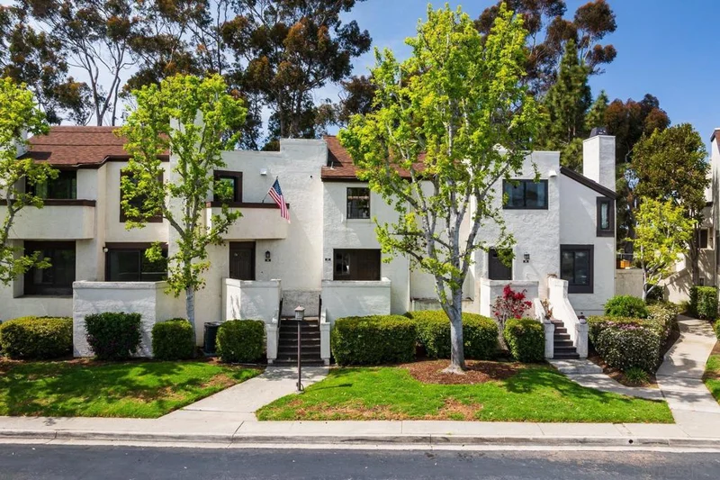 2266 Caminito Pescado 27, San Diego, CA 92107