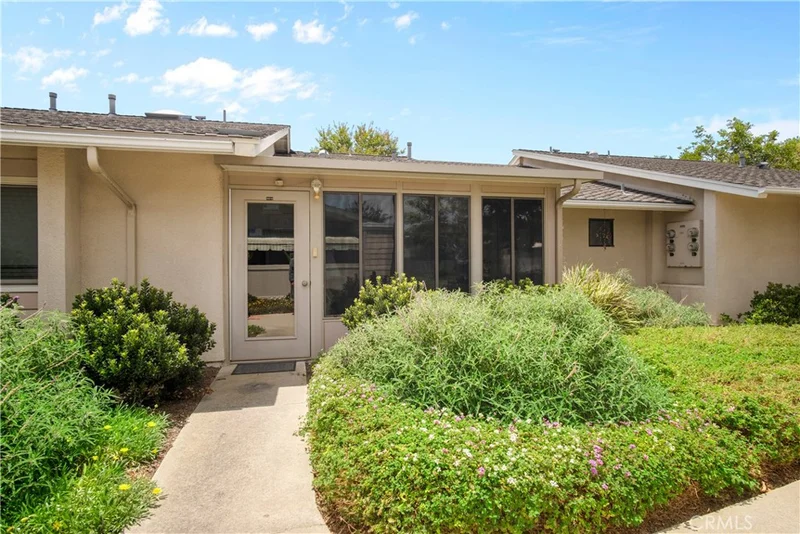 8686 Merced Circle 1007B, Huntington Beach, CA 92646