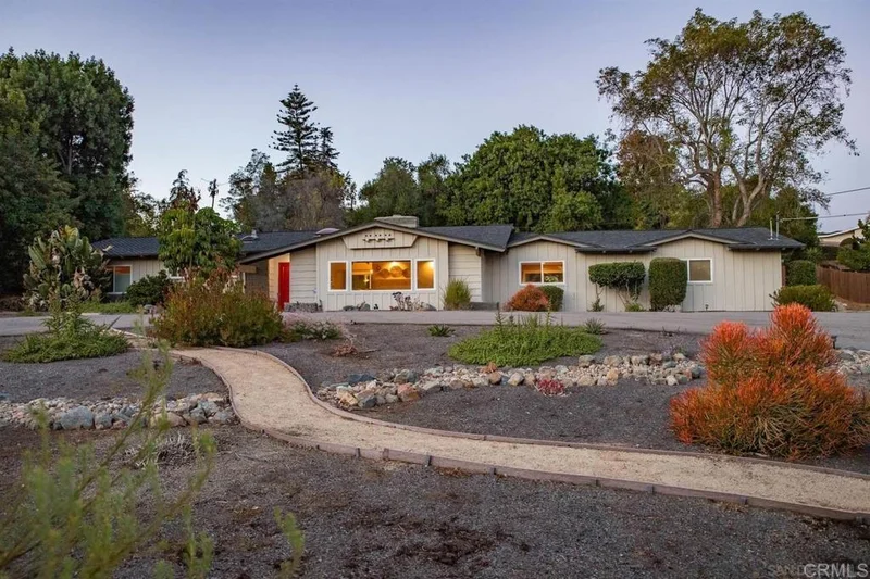 11356 Fuerte Drive, El Cajon, CA 92020