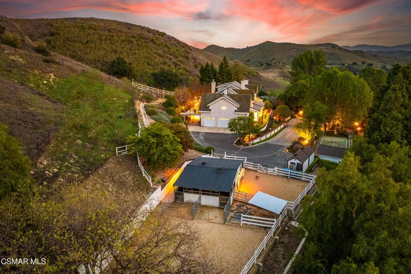 6144 1/4 Chesebro Road, Agoura Hills, CA 91301